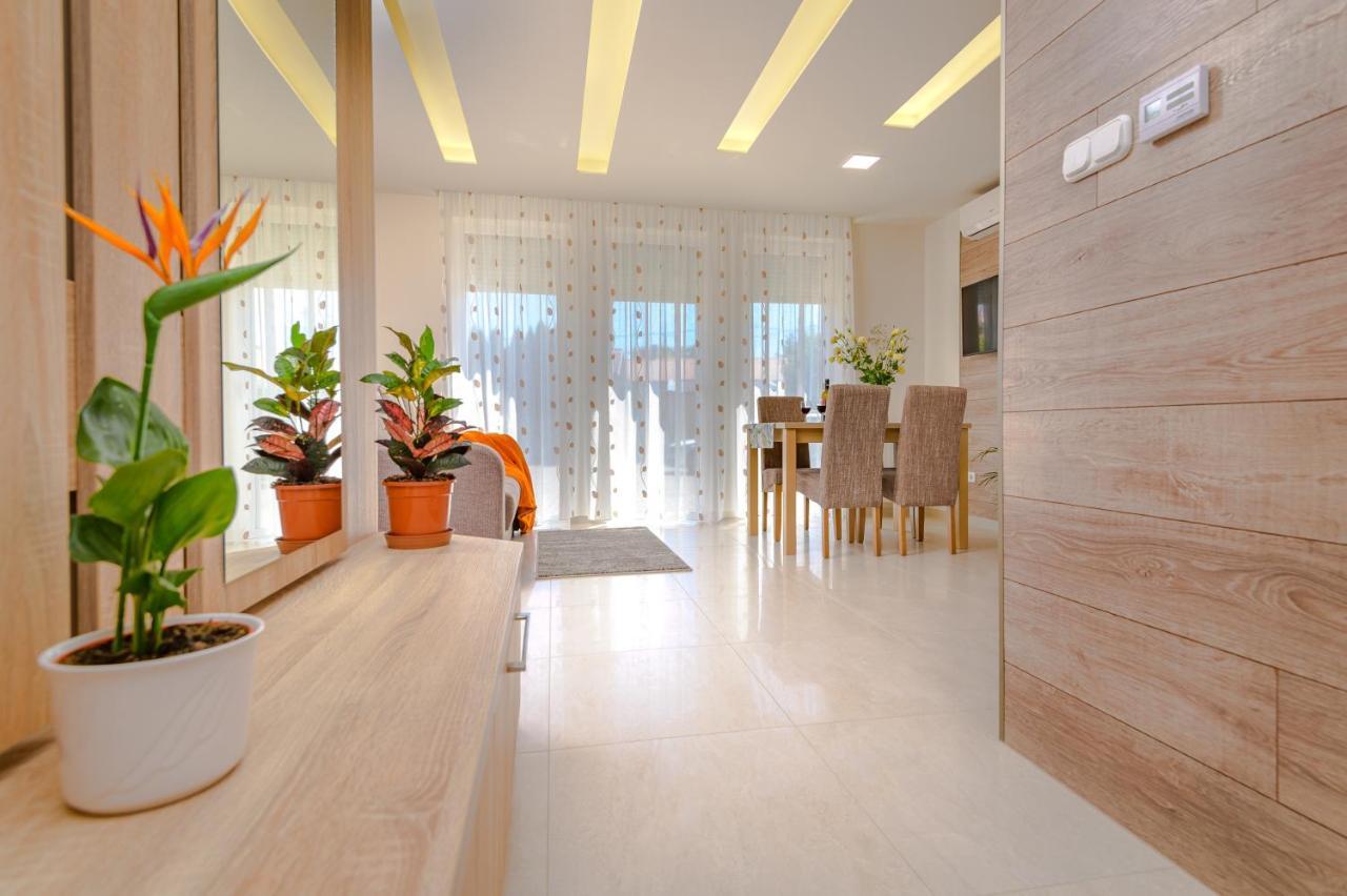 Bella Apartments No1 ハイデゥソボスロー エクステリア 写真